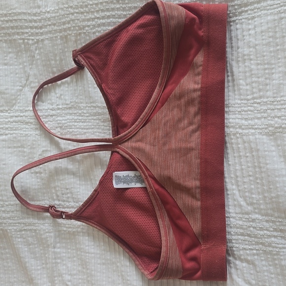 Nike Indy Sports Bra Size Medium - Picture 4 of 6